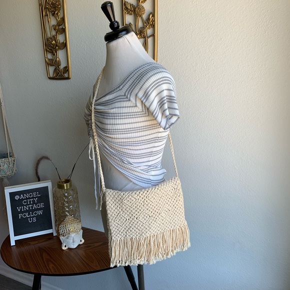 Fringe Macrame Purse - Picture 2 of 6